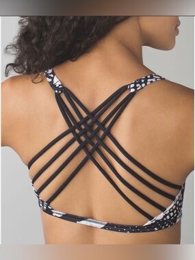 Lululemon Athletica Free To Be Bra Size 4